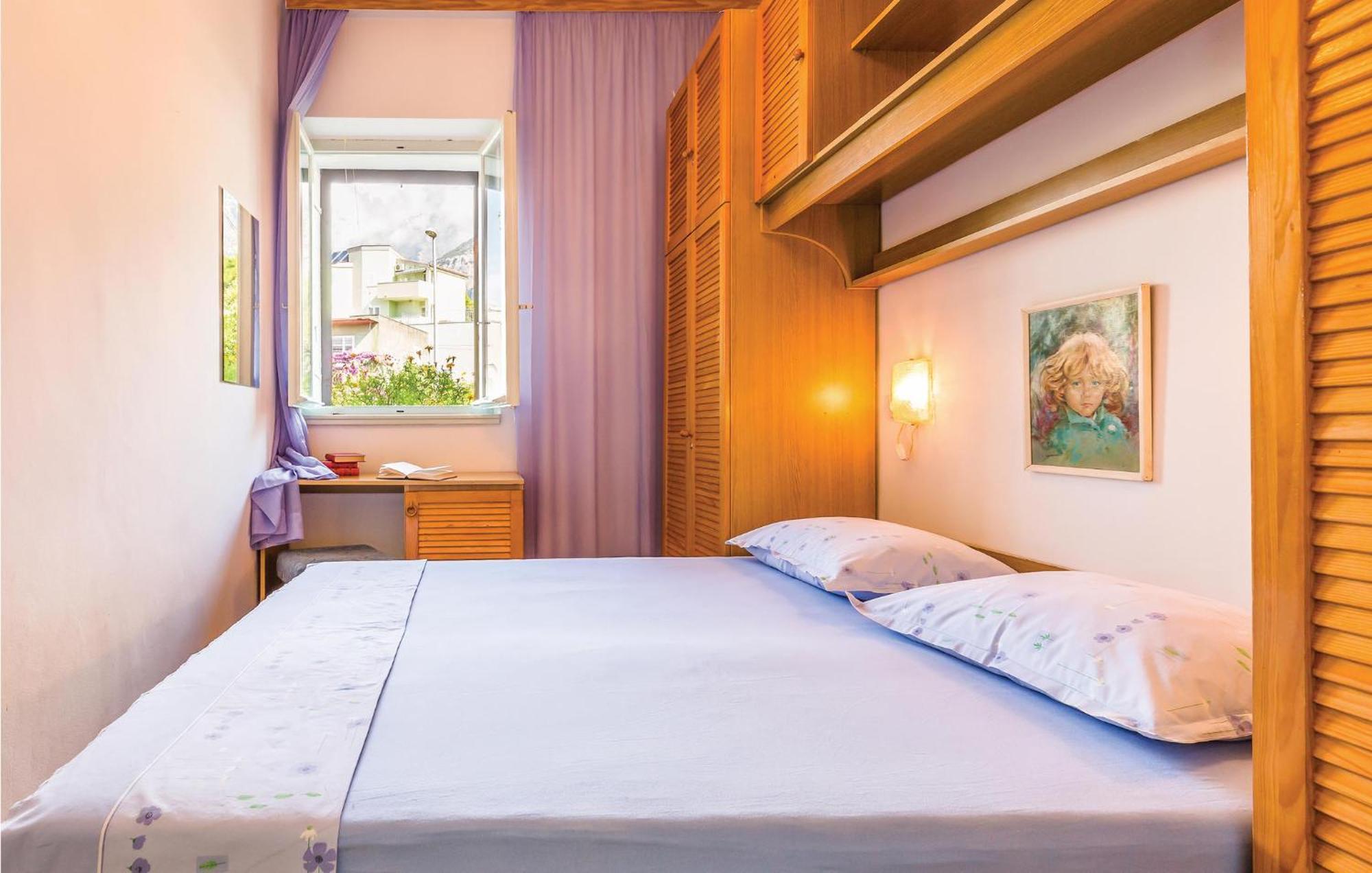 Awesome Apartment In Makarska With Kitchen 외부 사진